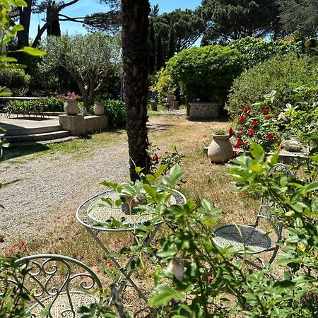 Magnifique Studio Tropezien A 300 M De La Plage Saint-Tropez Exterior foto